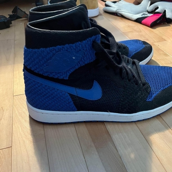 Jordan 1 - High Flyknit - Picture 2 of 3